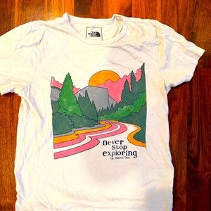 North Face tee